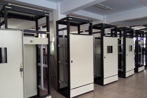 名山控制箱-控制箱的合理布置方法